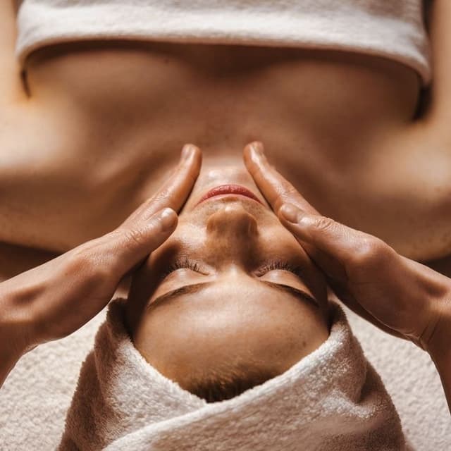 LYMPHATIC GLOW FACIAL 3 SESSIONS at GLOWBAR Aesthetics & Beauty Co. in Palm Coast, FL